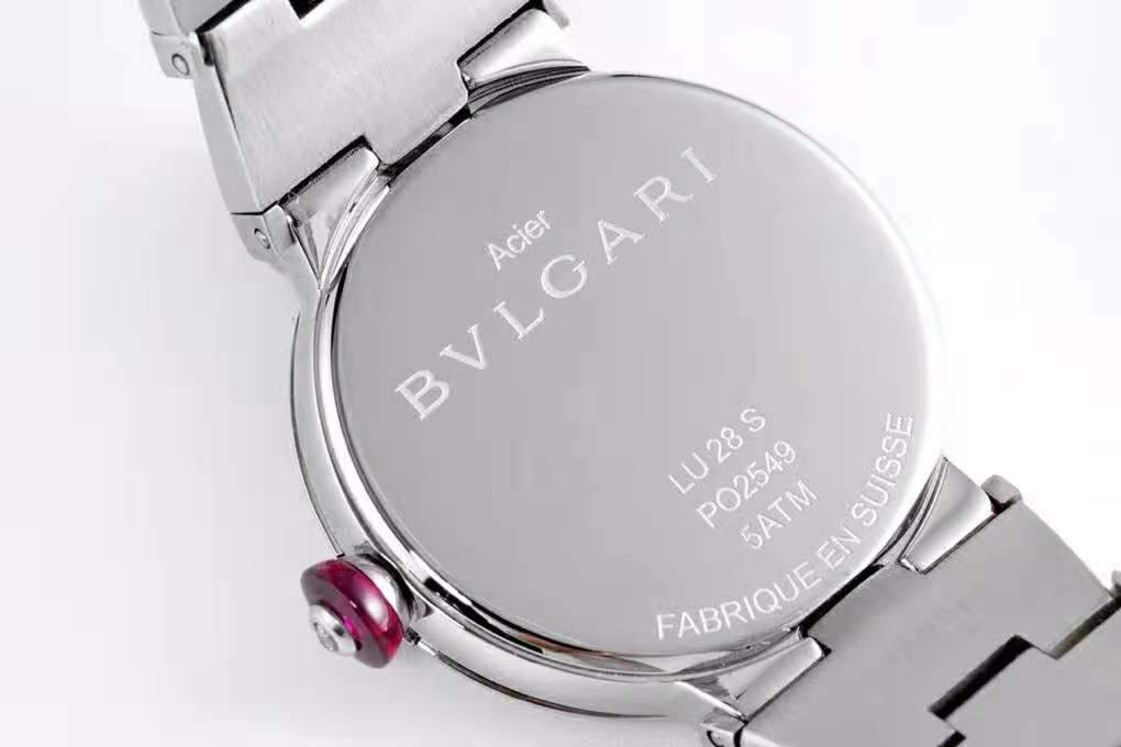 Lvcea Silver Dial in Steel
